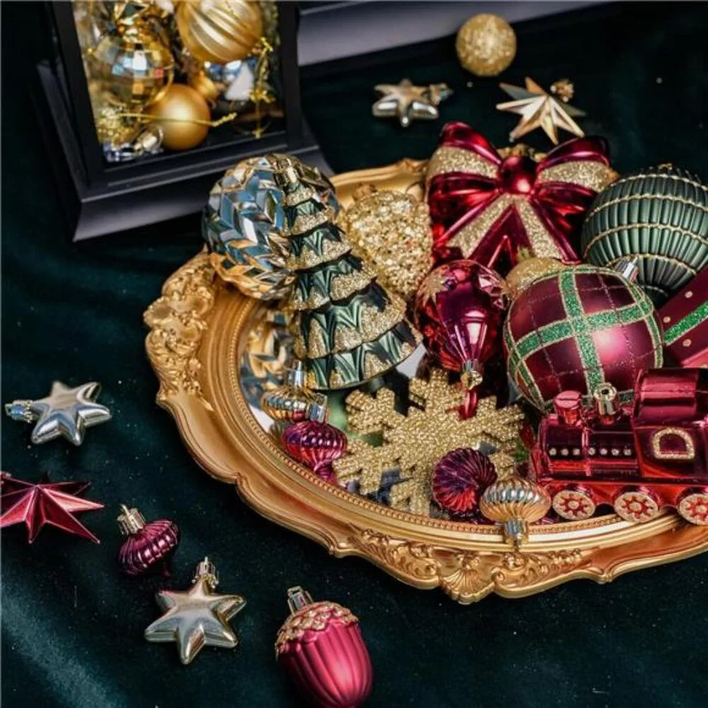 82pcs Christmas Balls Ornaments Set Classic Set